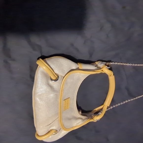 Is Stuart weitzman linen leather mini hobo chain purse - Picture 3 of 10